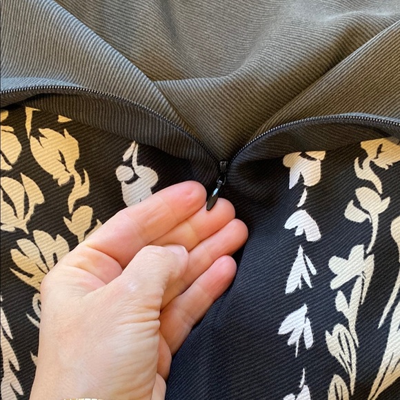 BCBGMaxAzria Black and Cream Maxi Skirt - Picture 5 of 10